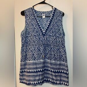 🛍️GAP Medium Blue and White Patterned Relaxed Women's Top